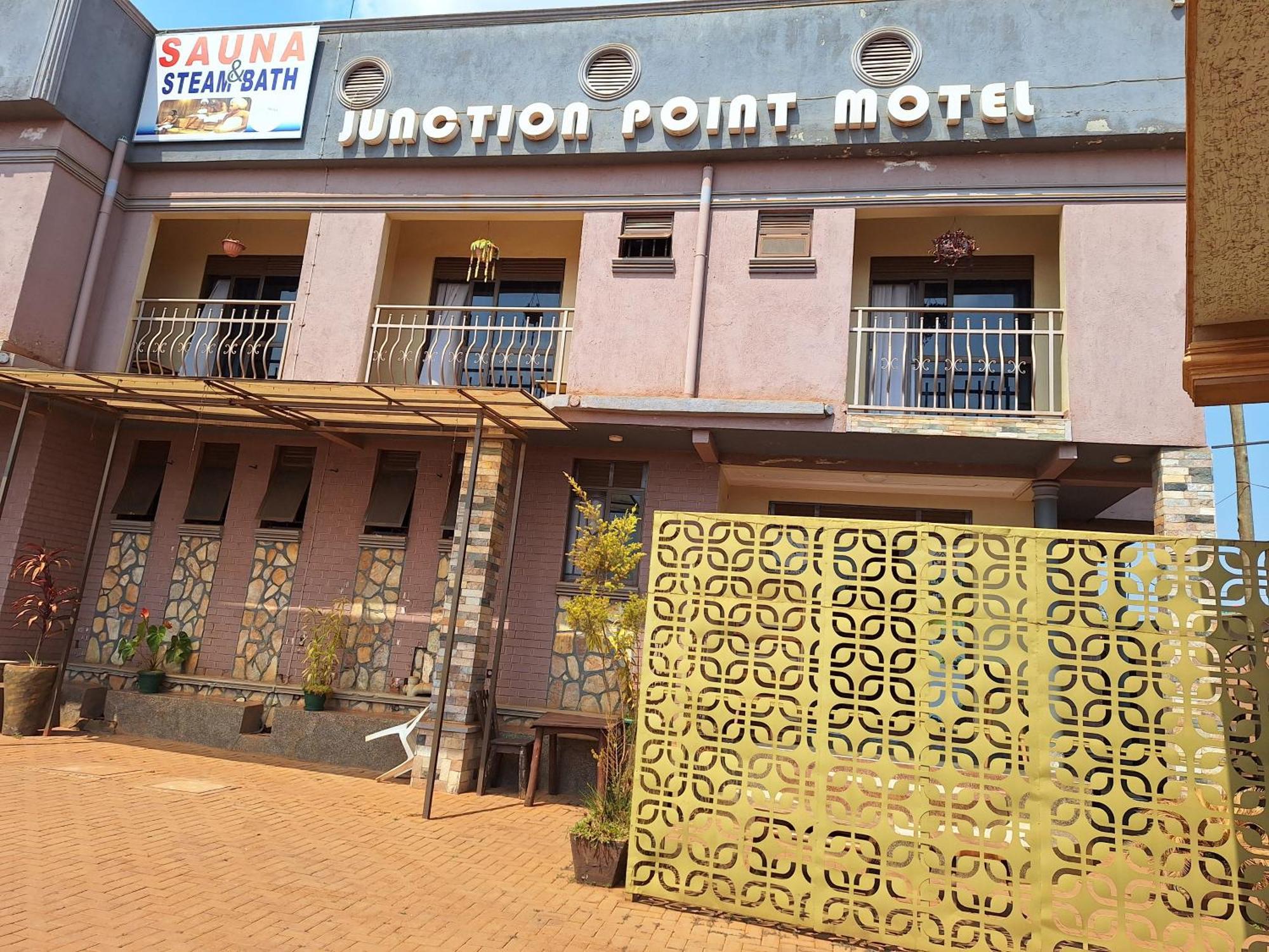 Kitara Junction Point Motel Entebbe Esterno foto